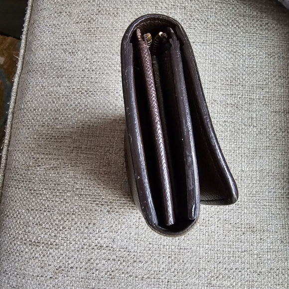 SOLD**Louis Vuitton Wallet and Coin purse - Picture 6 of 11